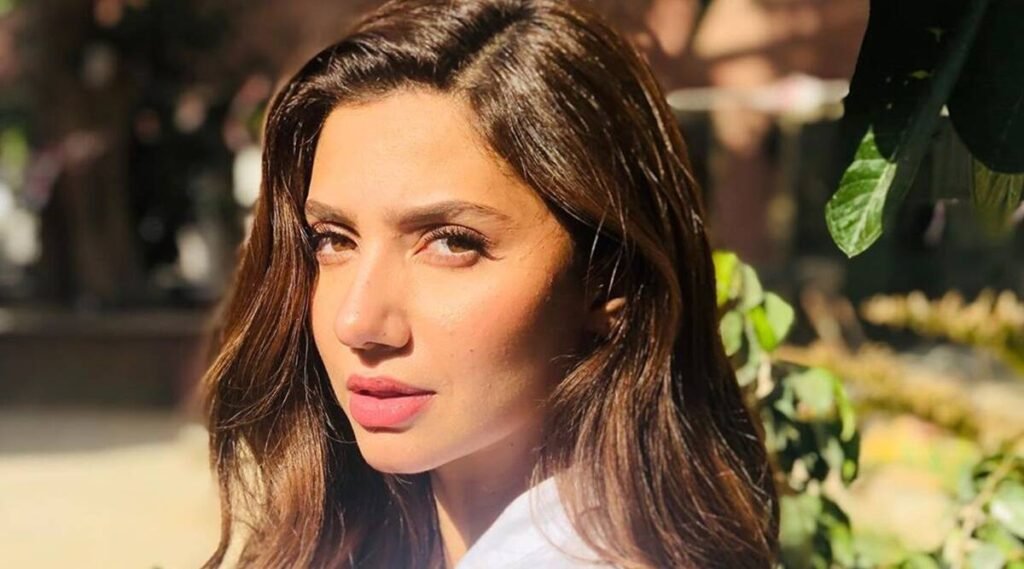 Mahira Khan tests positive for COVID-19