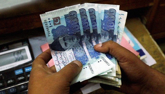 Provinces Deliver Rs1.2 Trillion to Centre Amid Declining Revenue-to-GDP Ratio provincial cash surplus 2026