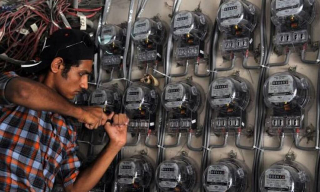 NEPRA raises power tariff by rs4.74/unit to extort rs60 billion from consumers