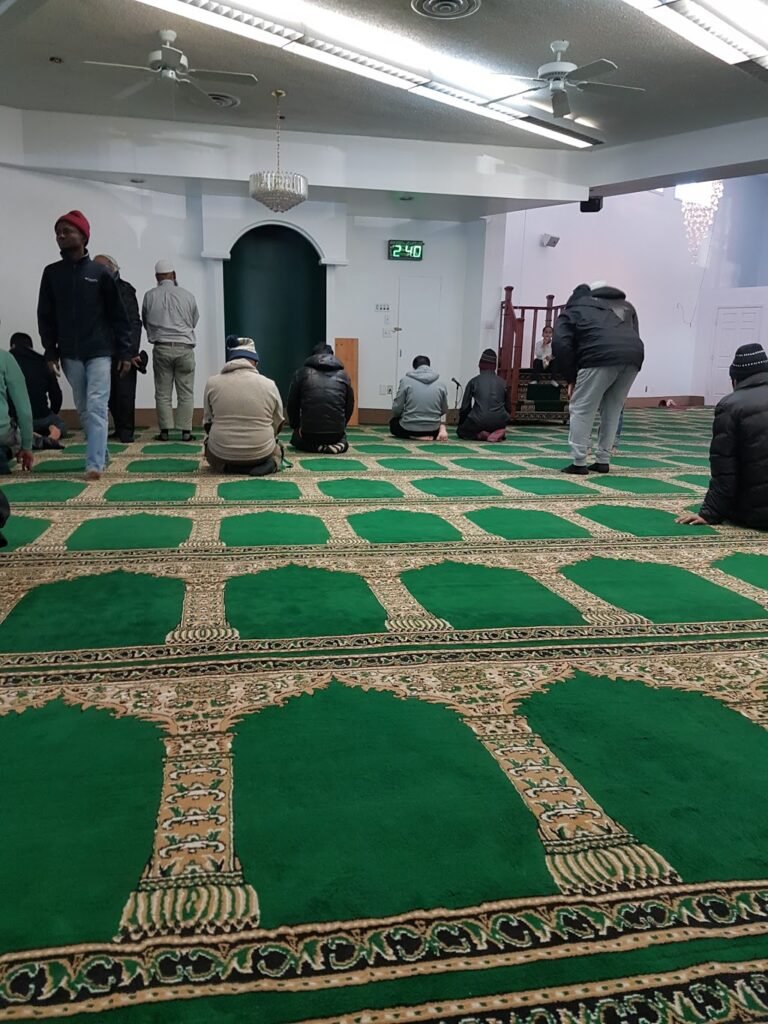 Pakistani national stabbed, insulted by Islamophobic attackers in Canada