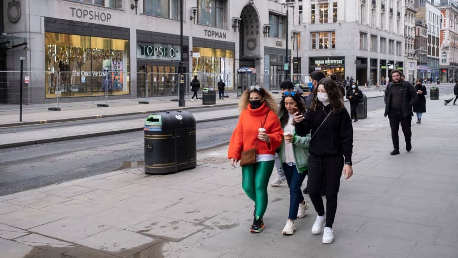 UK abolishes pandemic restrictions from today