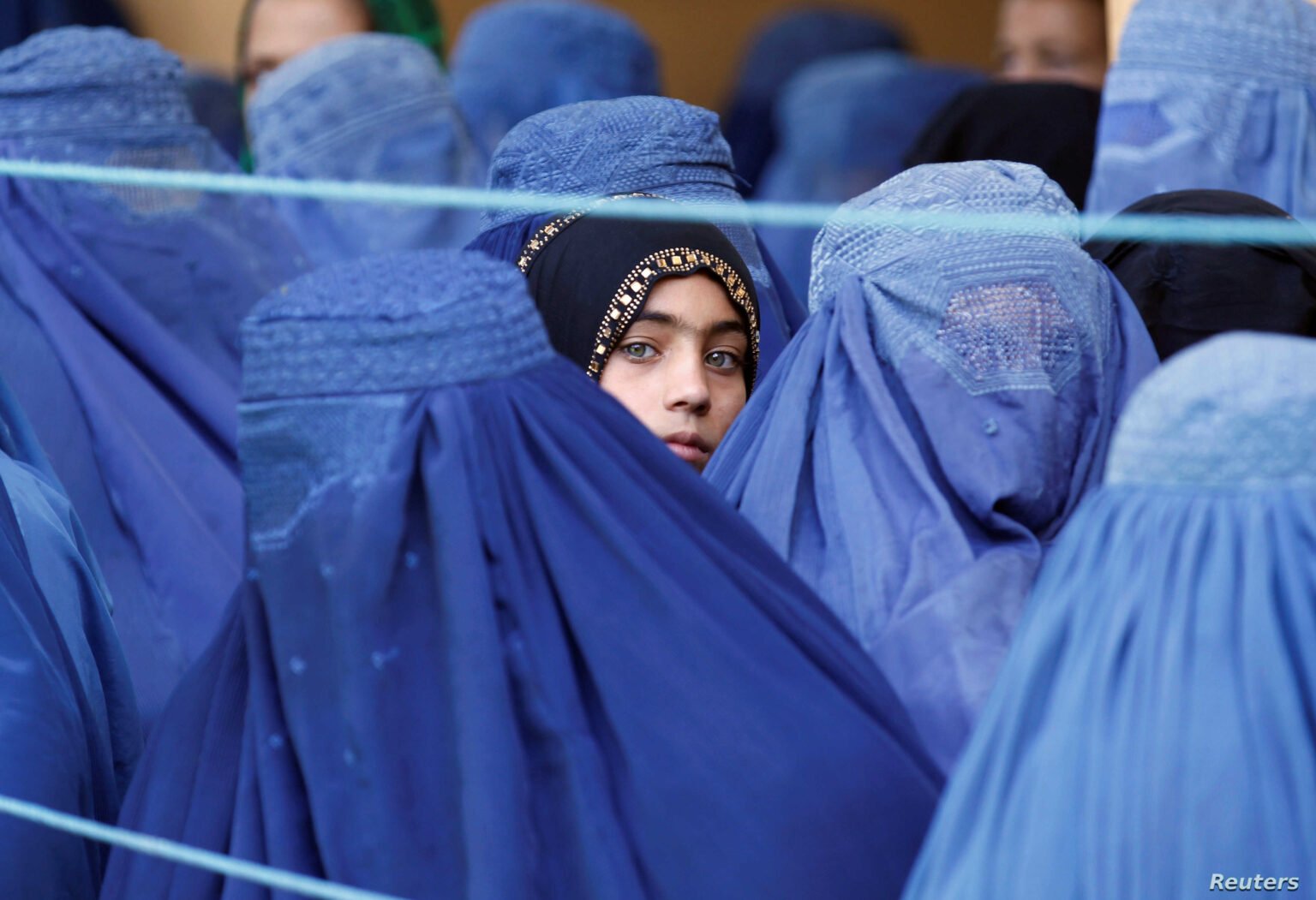 Taliban announce ‘amnesty’, urge women to join government
