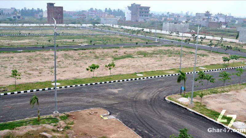 IHC terms illegal allotment of more than one plot to judges, bureaucrats