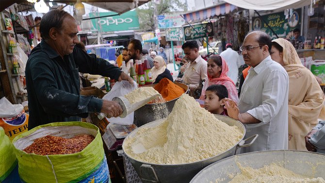 Sindh Information Minister, Sharjeel Memon, sets Fixed flour Price at Rs65 per kg