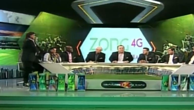 Baat itni to na thi: Fawad brokers truce between Shoaib, Dr Nauman