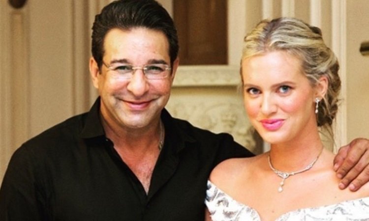 Wasim Akram’s crucial advice for diabetic patients Wasim Akram urges Pakistanis to prioritize health, monitor sugar levels, and consult certified doctors amid rising diabetes.