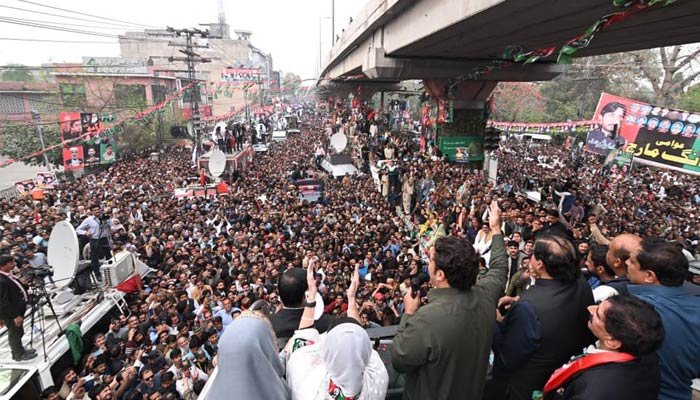 PPP march reaching Islamabad today as Opposition gets ready for no-trust move against PM Khan, security tightened