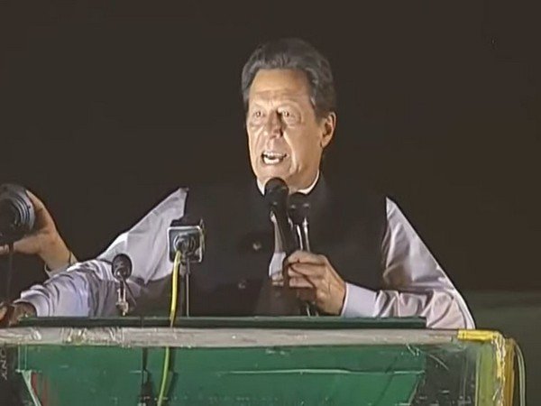 No Pakistani PM can operate a free foreign policy: IK