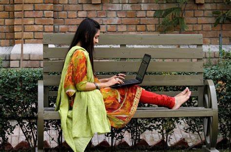 Pakistan: just 25 percent of women with bachelor’s or higher degrees employed