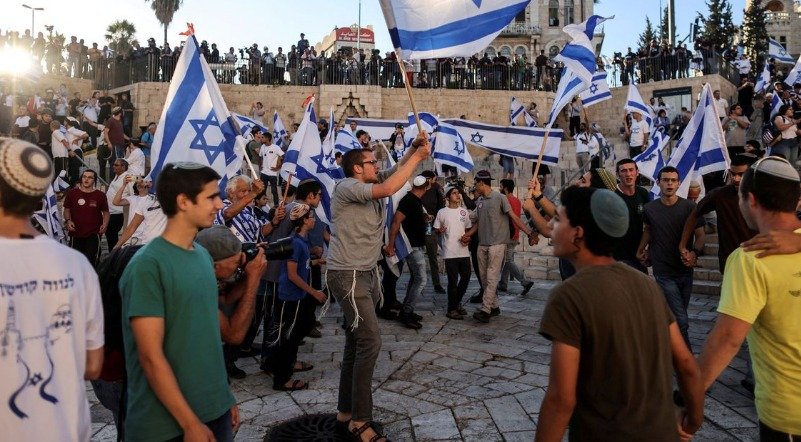 Israeli flag march sparks tensions in the Al-Aqsa Mosque