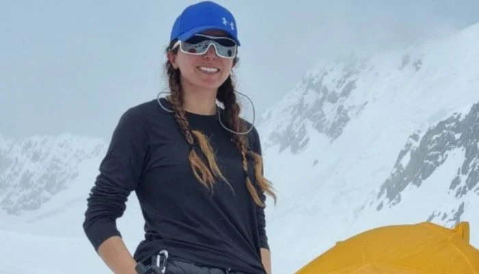 First Pakistani woman “Naila Kiani” to climb the world’s eleventh-highest peak