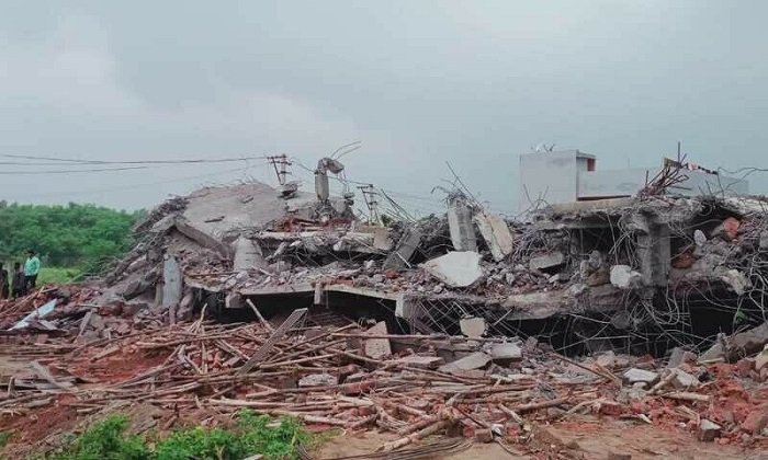 India demolished the allegedly “illegal” mosque in Hyderabad