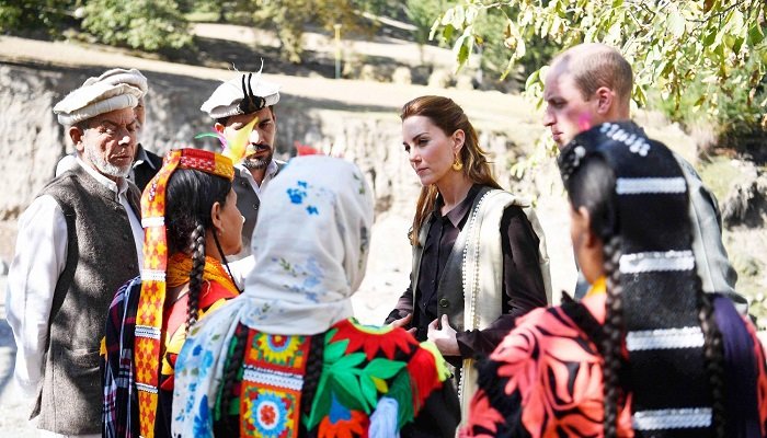 Prince William and Kate Middleton support Pakistan flood victims