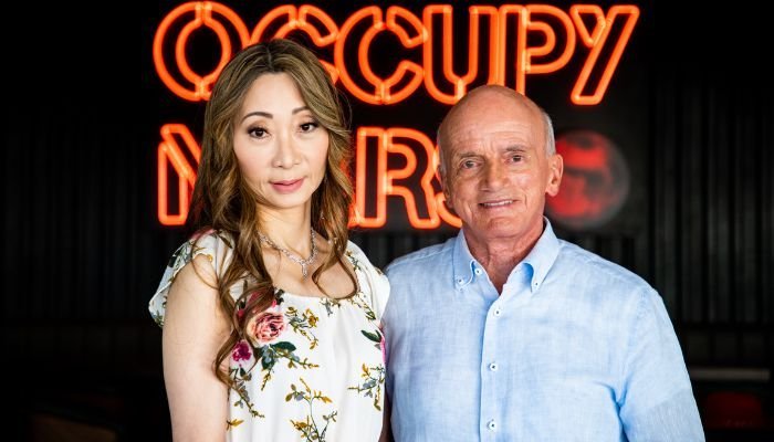 First space tourist books moon ride with wife through SpaceX