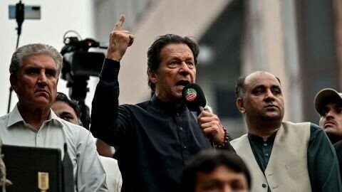 PEMRA bans airing Imran Khan’s Live/recorded speeches, press conferences