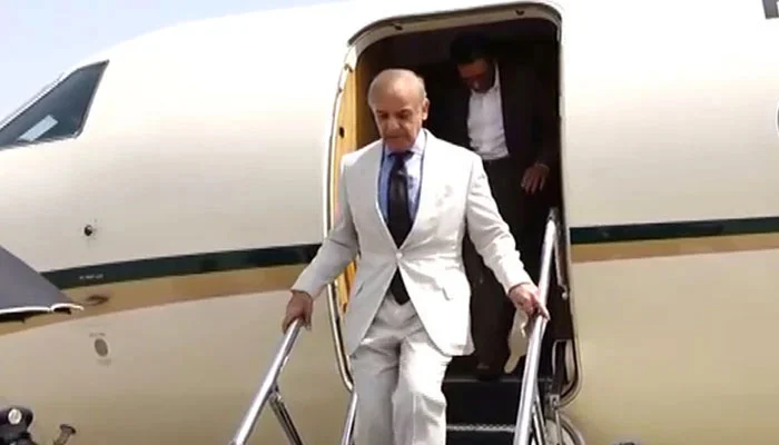 PM Shehbaz Arrives in Pakistan after Extended Trip of London