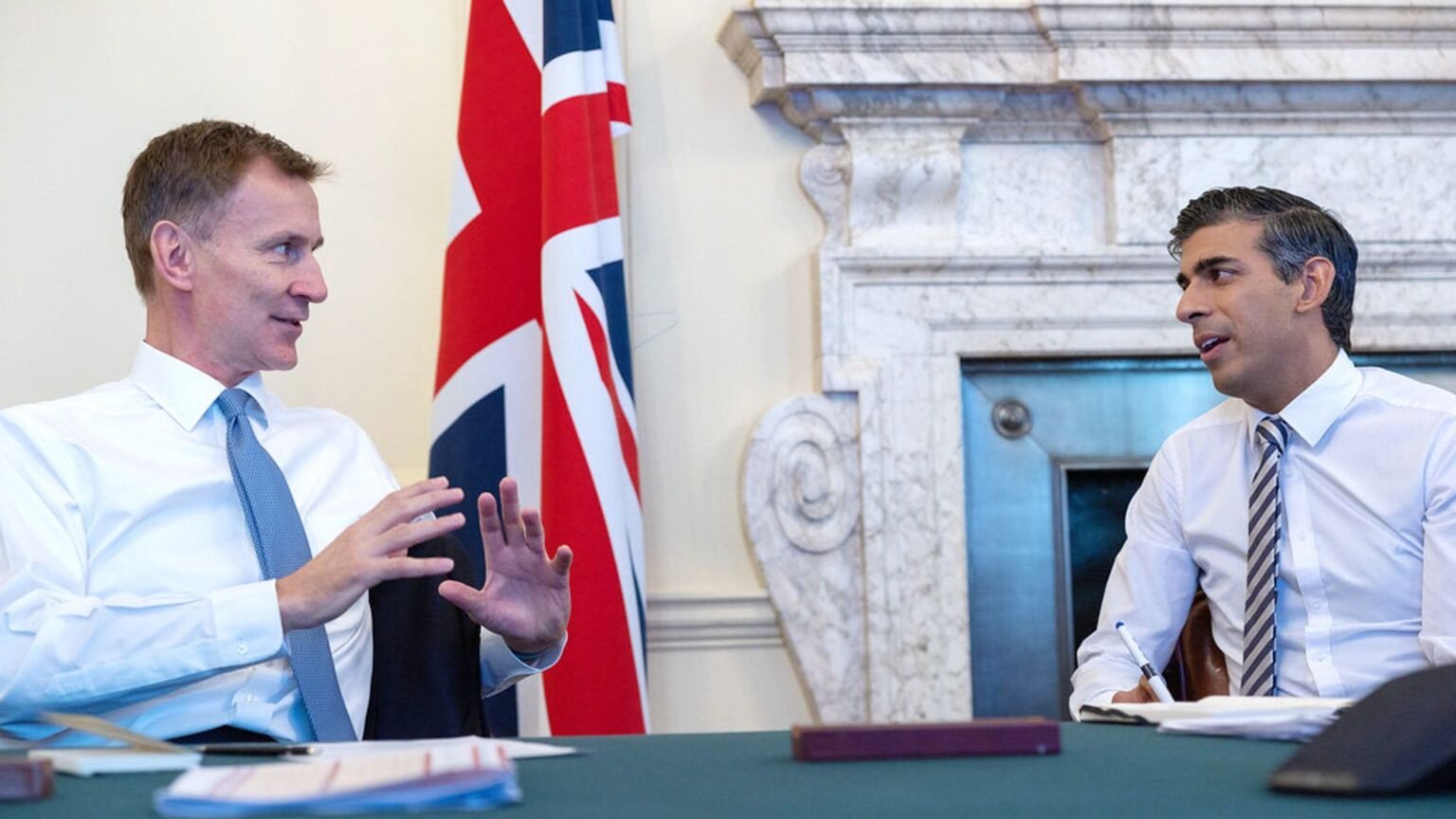 UK faces 50 billion pound fiscal deficit