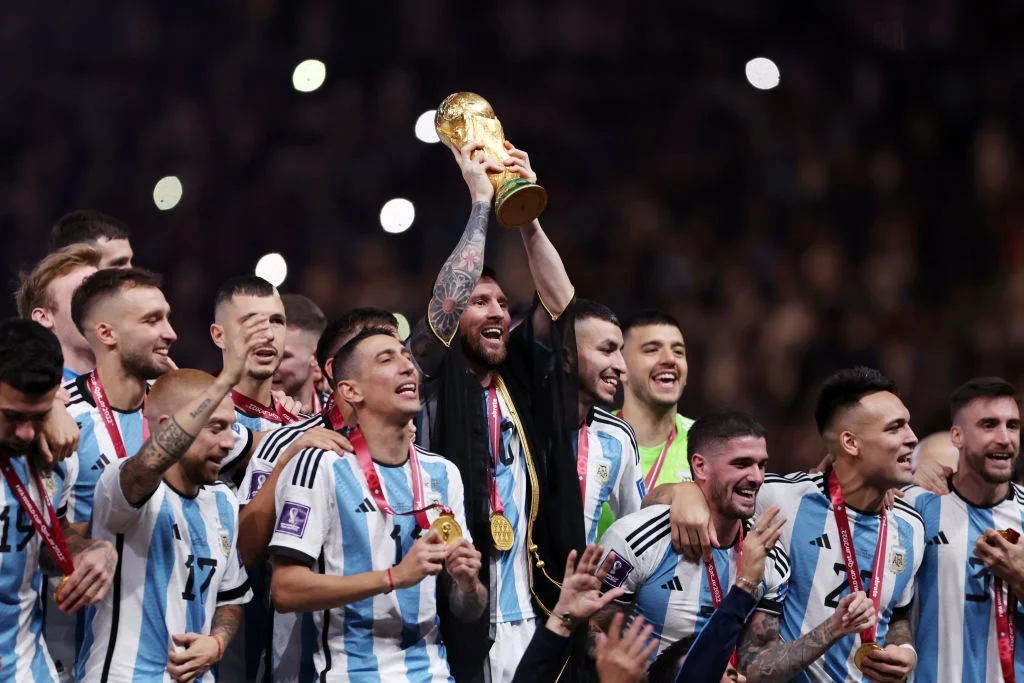 President Alvi, PM Shehbaz congratulates Argentina on World Cup win