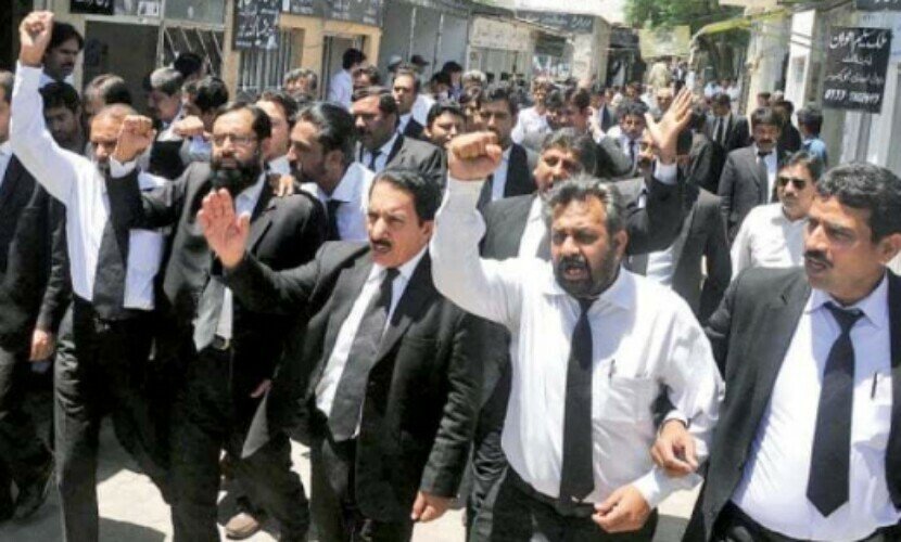 Lawyers announce nationwide strike against Afridi’s murder