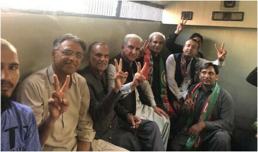 PTI’s ‘Jail Bharo’ movement kicks off with court arrest of party stalwarts
