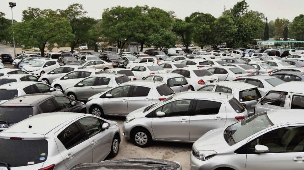 Crackdown by CDA: Illegal Parking Leads to the Sealing of 100+ Car Dealerships in Islamabad