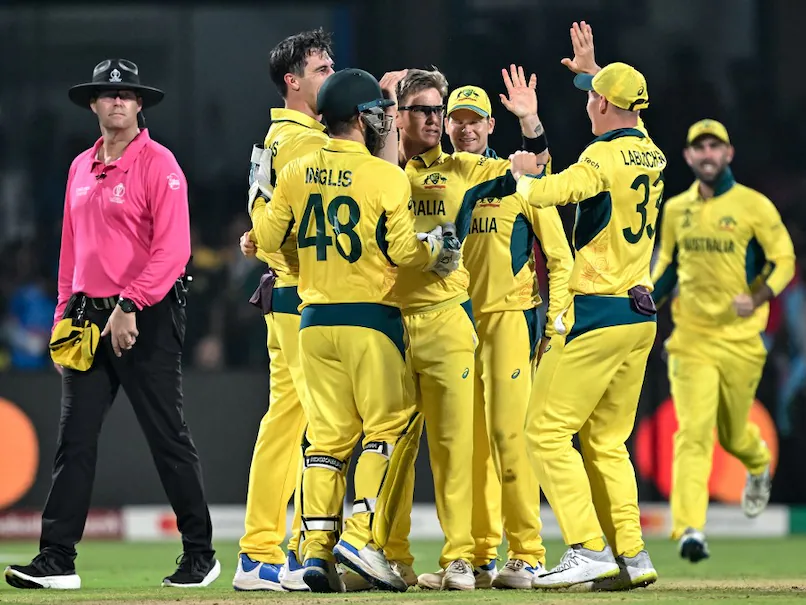 Australia Triumphs Over Pakistan in High-Scoring World Cup Encounter