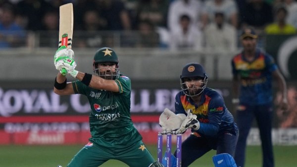 Pakistan Chases Down 345 Against Sri Lanka in World Cup 2023