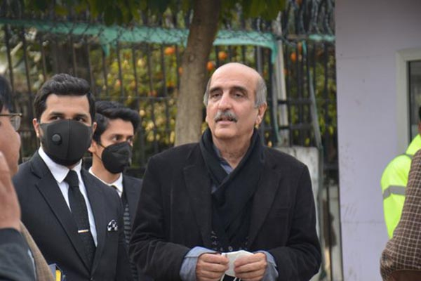 Akbar S. Babar Makes Rare Return to PTI Secretariat Ahead of Intra-Party Elections