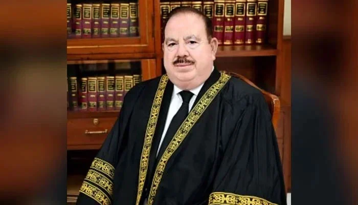 SC moved against Justice Tariq Masood’s inclusion in civilians’ military trials case