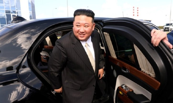 Putin gifts North Korea’s Kim a Russian-made car