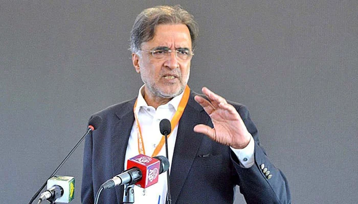 Punjab Governorship Race: Qamar Zaman Kaira and Two Others Shortlisted for Key Role