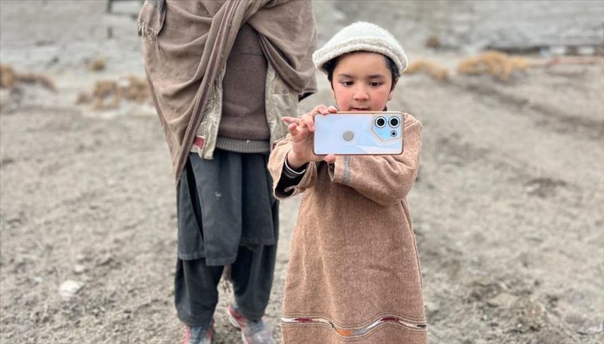 Meet Pakistan’s five-year old tinny Vlogger Mohammad Shiraz