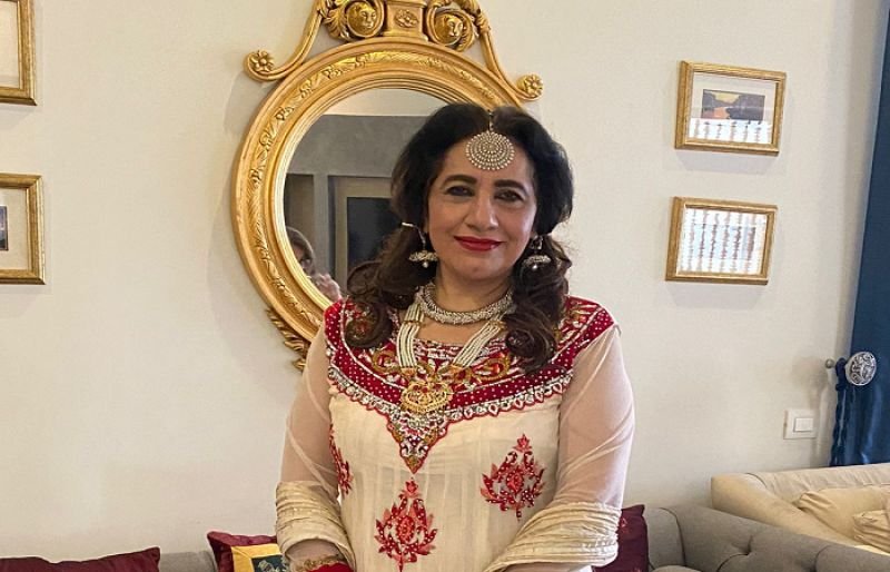 MPA Uzma Kardar Robbed of Rs500,000 Gold Jewelry