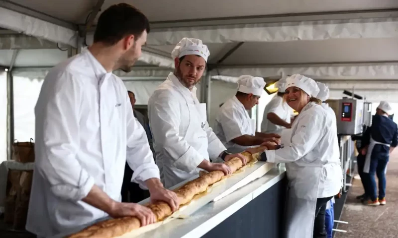 Vive la France! Bakers Break Record with World’s Longest Baguette, Defeating Italy