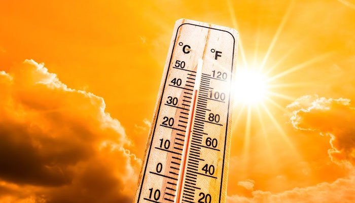 PMD Warns of Emerging Heatwave Risk as Temperatures Trend Above Normal PMD warns of heatwave risk, above-normal temperatures and potential glacier hazards across Pakistan this season.