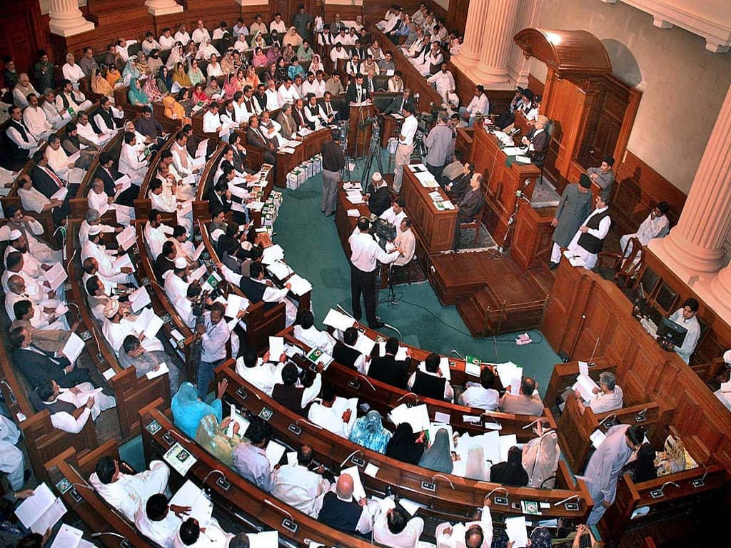 Punjab Assembly Passes Controversial Defamation Bill Amid Opposition Protests and Journalist Boycott
