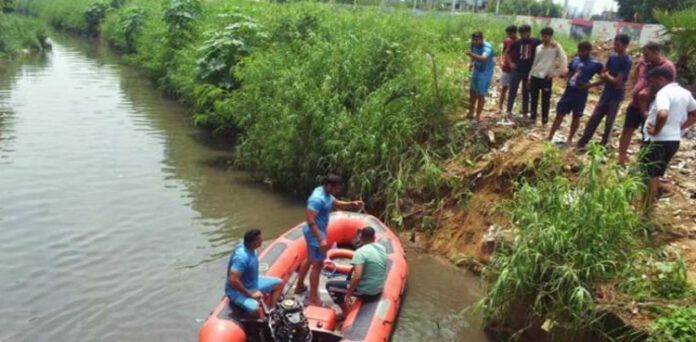Man Arrested After Throwing Daughters Into Canal Over Family Dispute in Chichawatni