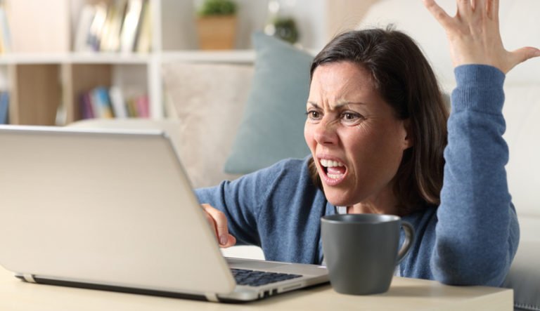 Global IT Outage Disrupts Airlines, Financial Services, and Media Worldwide