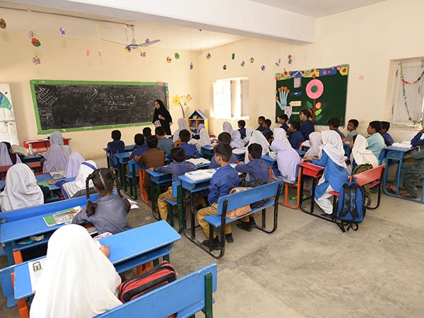 Major Scam Exposed in Sindh Education Foundation