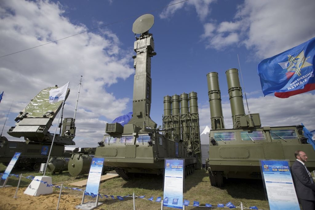 Russia is reportedly supplying advanced air defense systems to Iran as Tehran emphasizes the strengthening of their bilateral ties.