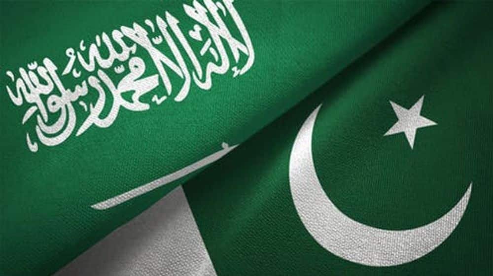 Shehbaz Sharif Backs Peace With India, Middle East De-escalation in Call With Saudi Crown Prince Saudi Arabia boosts Pakistan’s economy with $1bn oil facility and $5bn deposit rollover, strengthening reserves and easing import pressure.