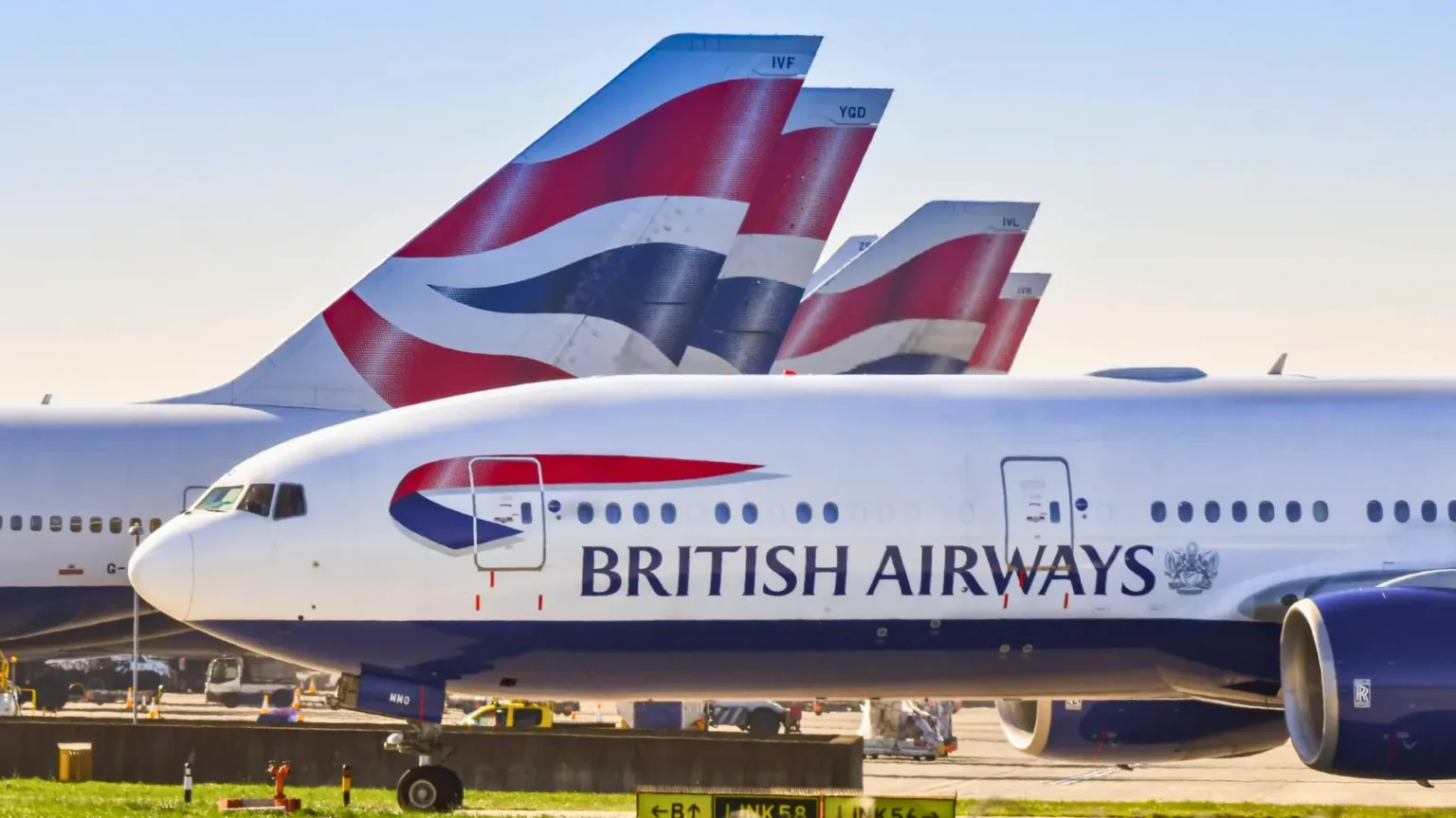 British Airways and Air France Halt Tel Aviv Flights Amid Conflict Risks