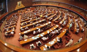 Govt and Opposition Court Fazl as ‘Constitutional Package’ Moves to Parliament
