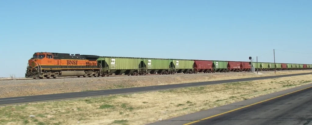 Massive 3-Mile Freight Trains Create Texas Traffic Chaos