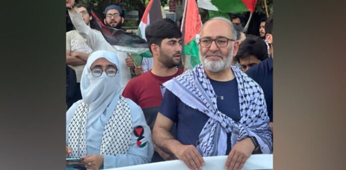 “Former Senator Mushtaq Ahmed and His Wife Among 10 Arrested During Pro-Palestine Protest”