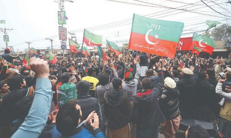 Police Begin Crackdown on PTI Workers as Deadline for Islamabad Rally Passes