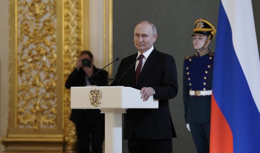 Putin Indicates Willingness to Resume Ukraine Talks Based on 2022 Istanbul Draft Agreement