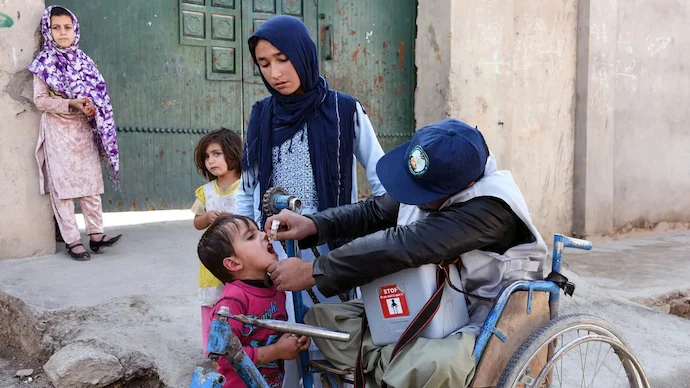 UN Reports Afghan Taliban Suspend Polio Vaccination Campaign