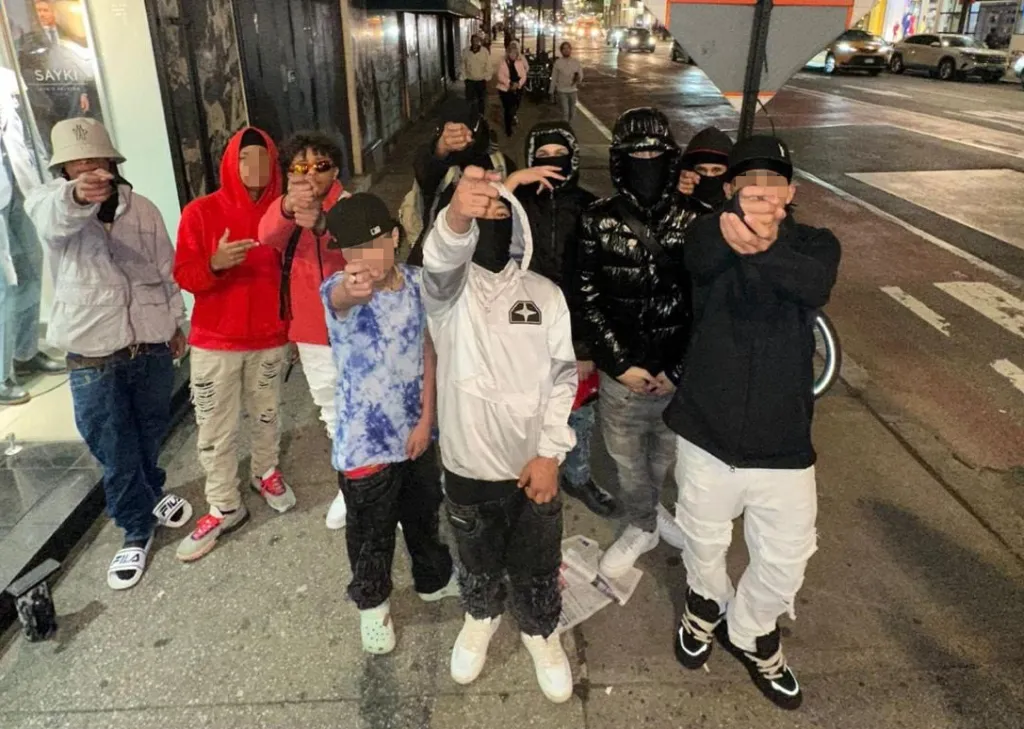 Tren de Aragua instills fear in Times Square with its junior gang, the ‘Little Devils of 42nd Street’