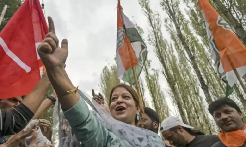 IIOJK elects its first regional government in ten years